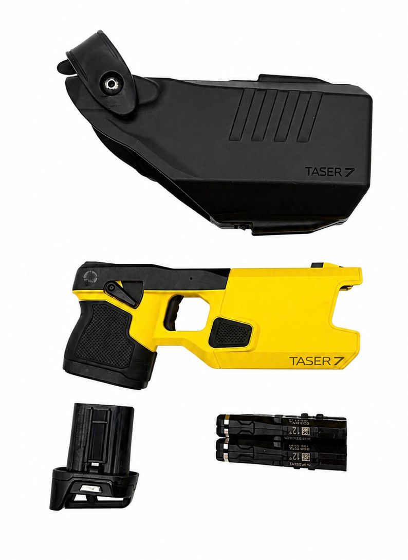 Refurbished TASER 7 double-shot CEW law enforcement full set
